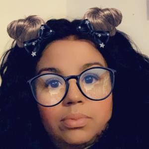 Meet your Posher, Yvette